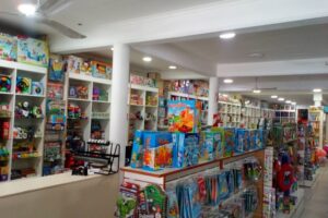 Aeropuerto Juguetería Librería