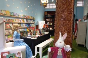 Casa Gerbera Tienda de Libros