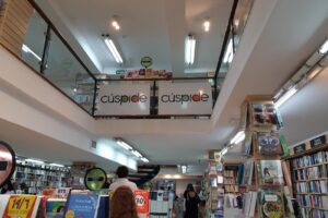 Cúspide Libros