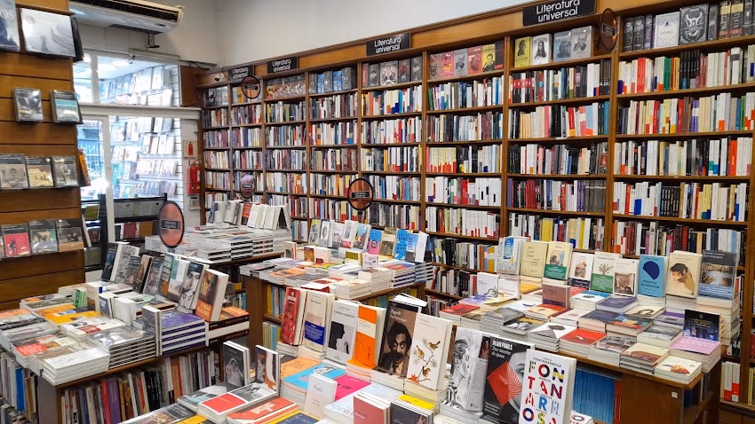 Cúspide Libros