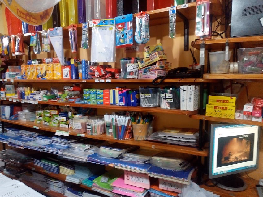 El Soñador Maxikiosco Librería Impresiones de Recetarios Volantes Papel membretes etc