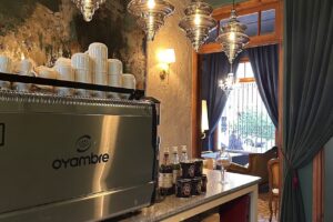 Fábula ʟɪʙʀᴏs ʏ ᴄᴀꜰᴇ