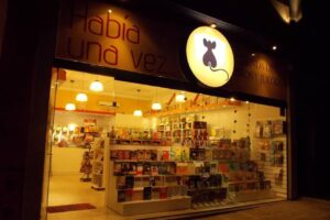 Había Una Vez Tienda de libros y juegos