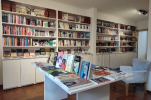 Juarroz Tienda de Libros