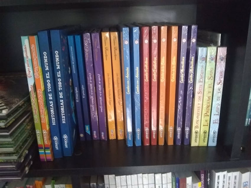 La Casa Florida Almacén de libros