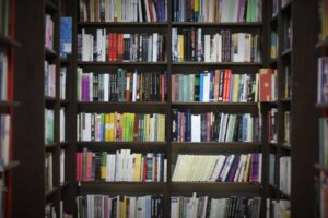 La Cueva de los Libros