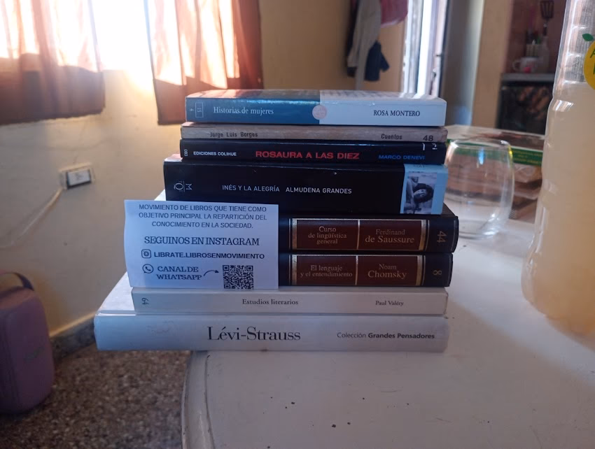 Librate libros en movimiento