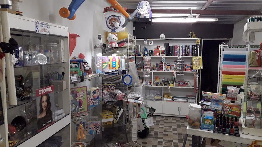 Libreria Becky en la propia esquina