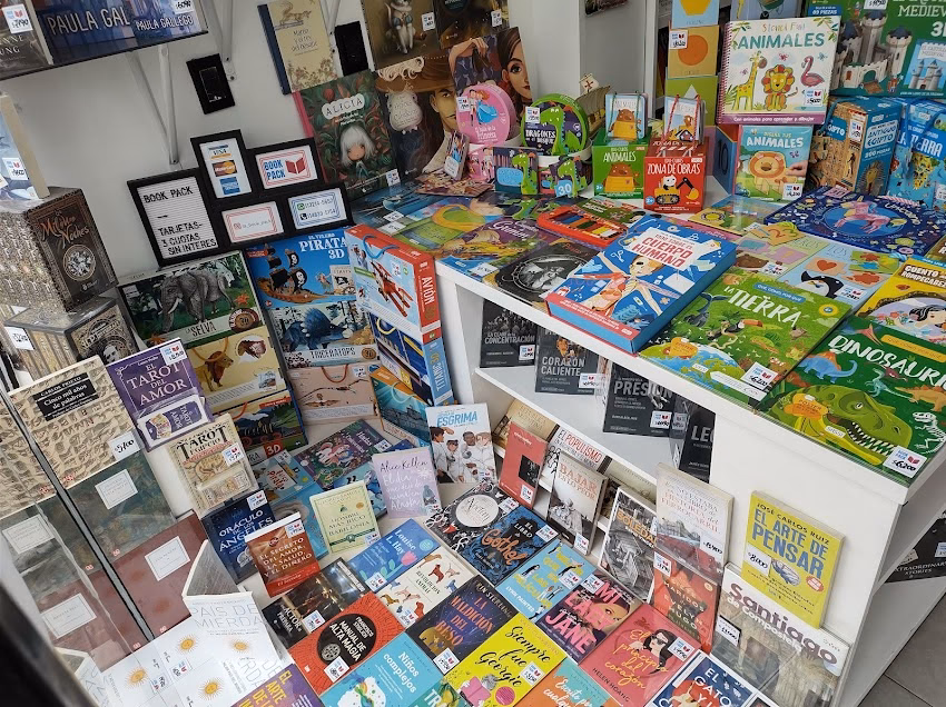 Librería Book Pack Bella Vista Lee