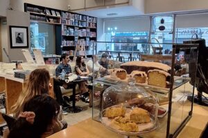 Libreria Caras y Caretas