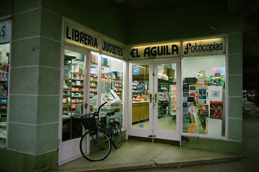 Librería El Águila
