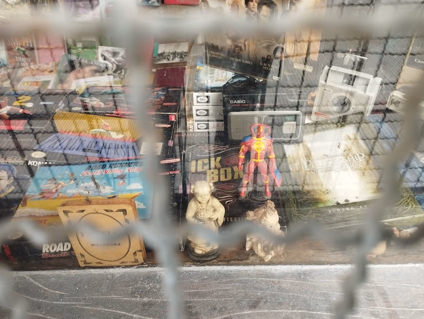Librería El Loro Viudo