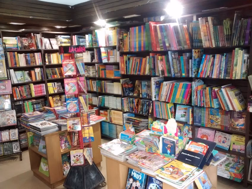 Librería La Cueva Libros