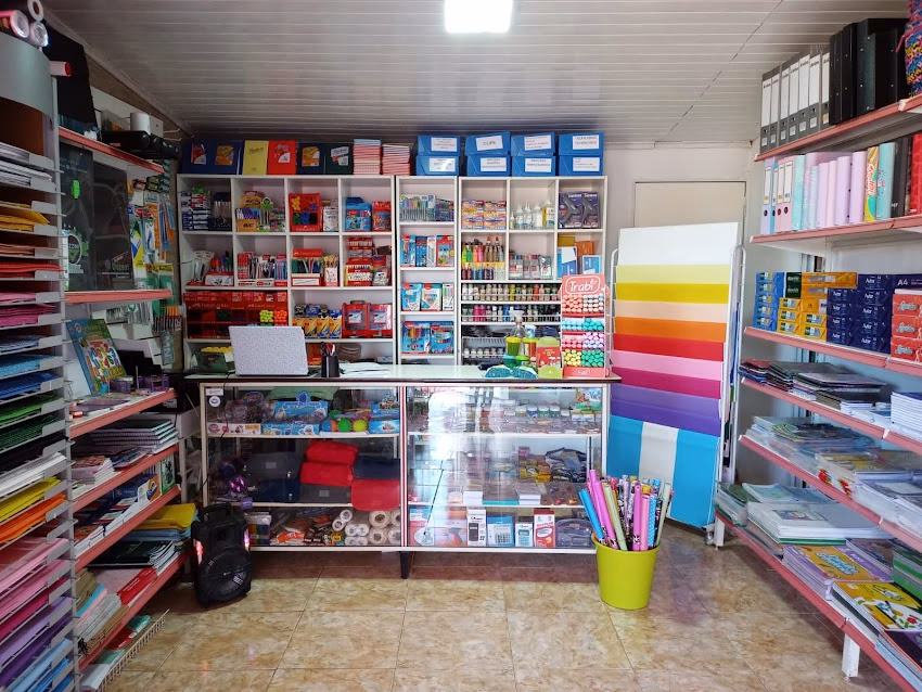 Librería y juguetería El Estudiante