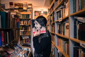 Montserrat Lee Libros