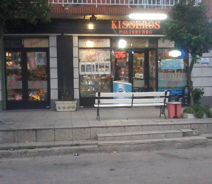 Polirrubros kisseros