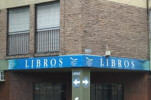 Urquiza y Santiago Libros Traé tus libros