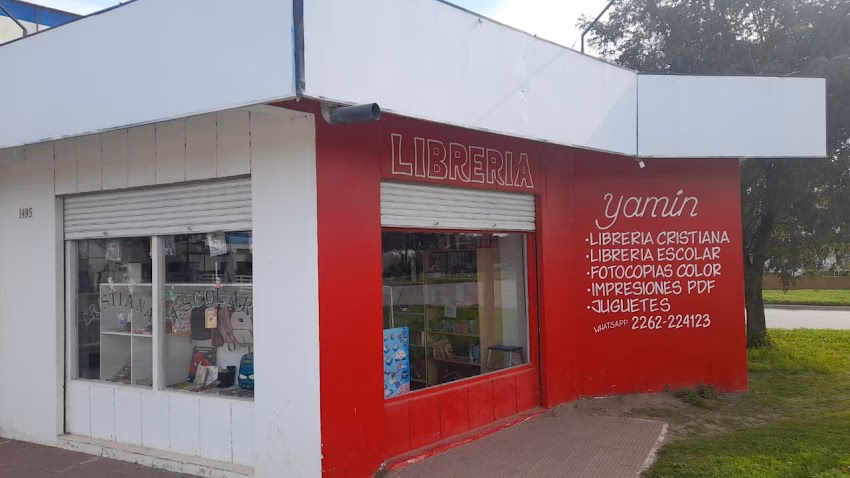 Yamin con La Mano de Dios